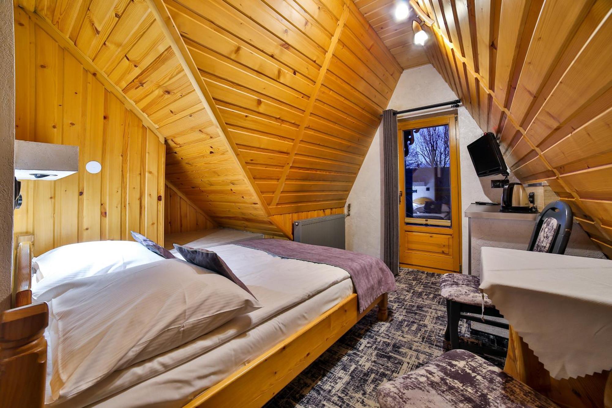 Swarna Wynajem Pokoi Apartment ซาโกปาเน ภายนอก รูปภาพ
