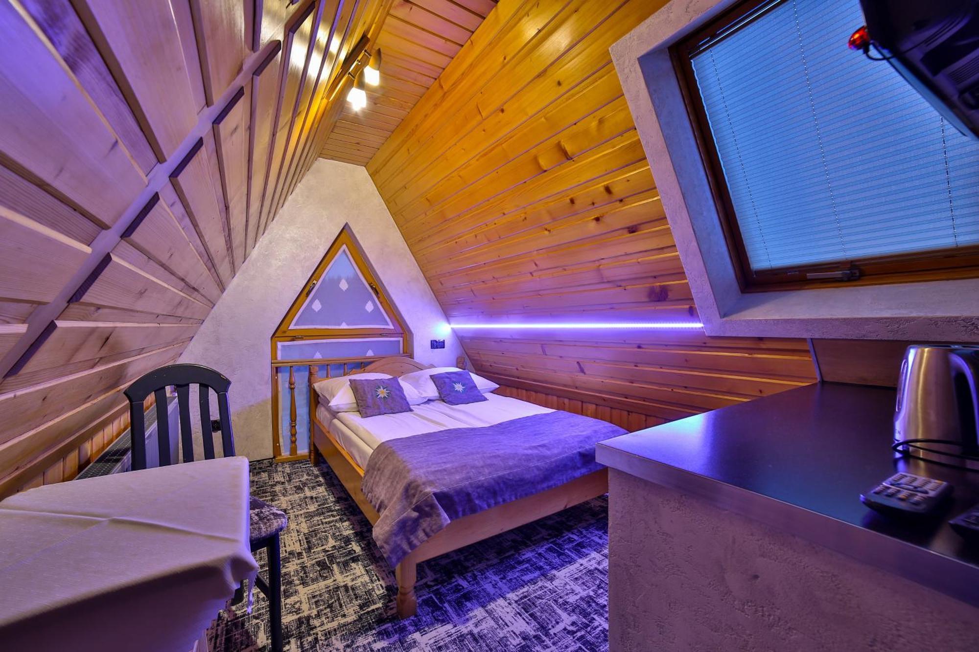 Swarna Wynajem Pokoi Apartment ซาโกปาเน ภายนอก รูปภาพ