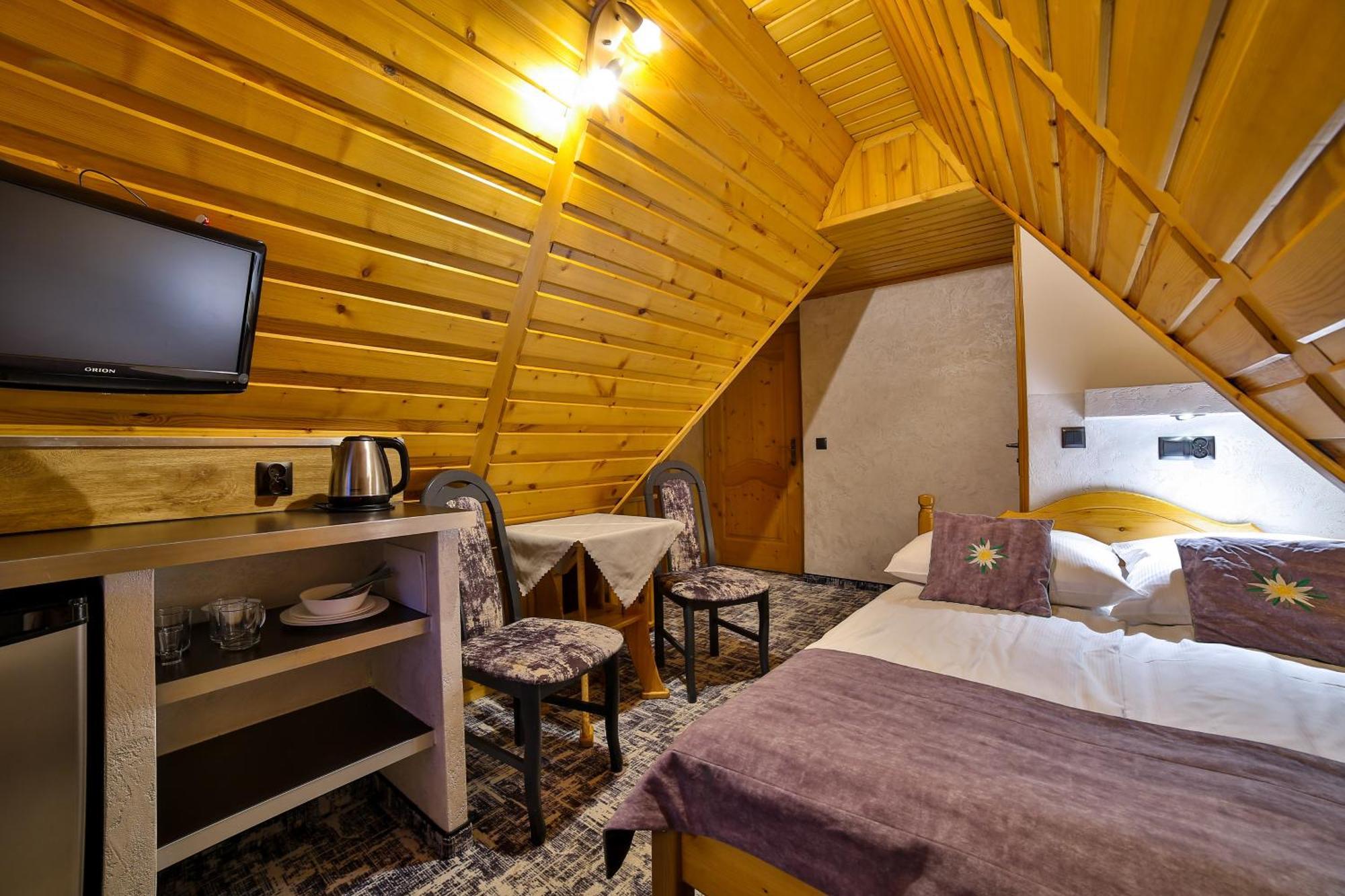 Swarna Wynajem Pokoi Apartment ซาโกปาเน ภายนอก รูปภาพ